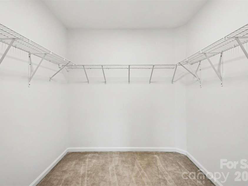 5041 Prosperity Ridge Road, Charlotte, NC 28269.  MLS# CAR4368061, YatesRealty ID 14898. 