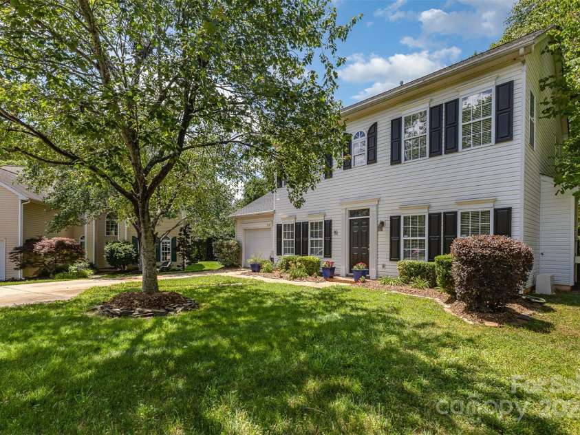 9107 Royal Highlands Court, Charlotte, NC 28277.  MLS# CAR4261487, YatesRealty ID 14898. 