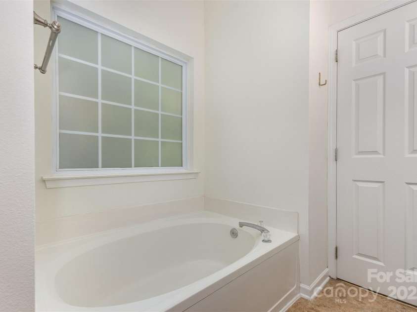 9107 Royal Highlands Court, Charlotte, NC 28277.  MLS# CAR4261487, YatesRealty ID 14898. 