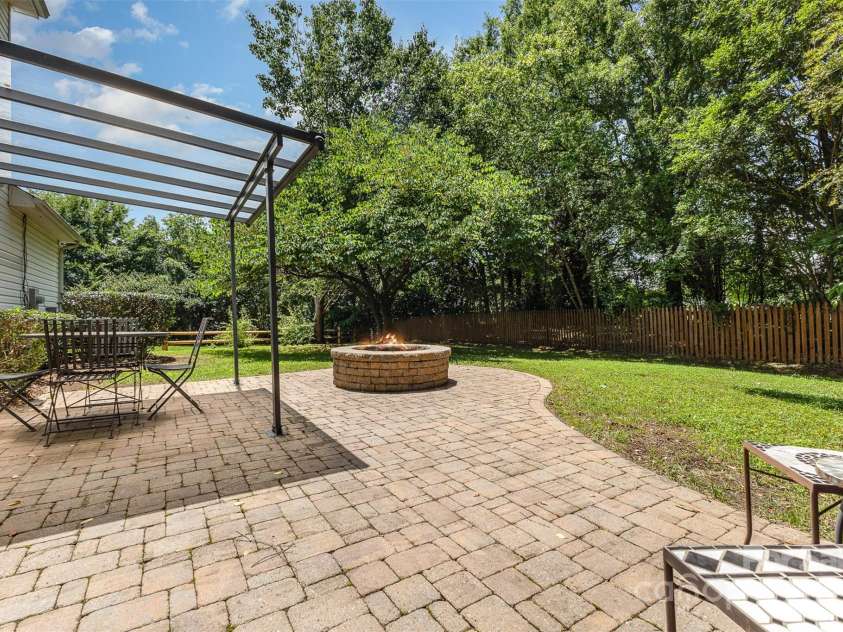 9107 Royal Highlands Court, Charlotte, NC 28277.  MLS# CAR4261487, YatesRealty ID 14898. 