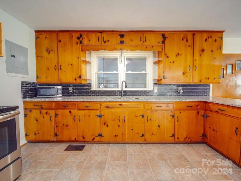 1601 Olive Branch Road, Polkton, NC 28135.  MLS# CAR4161769, YatesRealty ID 149. 