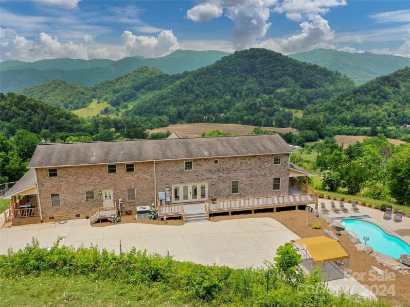 317 Camp Branch Road, Clyde, NC 28721.  MLS# CAR4198208, YatesRealty ID 1490. 