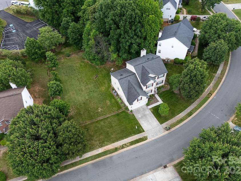 10508 Madison Park Drive, Charlotte, NC 28269.  MLS# CAR4251190, YatesRealty ID 14900. Aerial