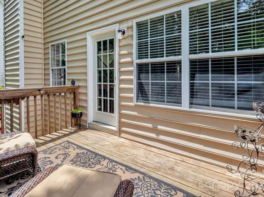10508 Madison Park Drive, Charlotte, NC 28269.  MLS# CAR4251190, YatesRealty ID 14900. Exterior Back Deck