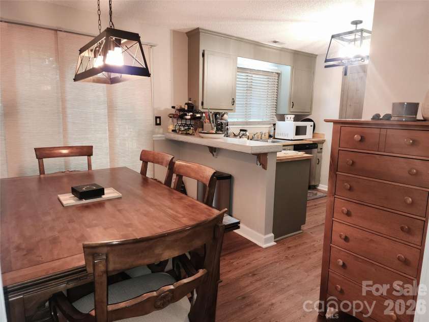 2800 Patio Lane, Gastonia, NC 28056.  MLS# CAR4259858, YatesRealty ID 14900. 