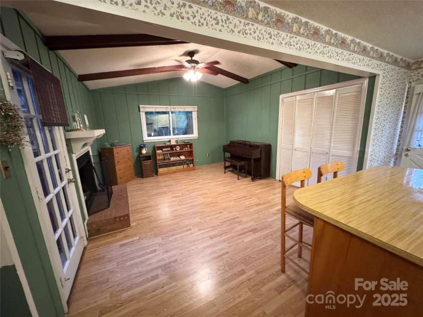 7501 Pawtuckett Road, Charlotte, NC 28214.  MLS# CAR4318165, YatesRealty ID 14901. 