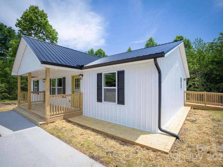 2934 Drummond Street, Connelly Springs, NC 28612.  MLS# CAR4261400, YatesRealty ID 14902. 