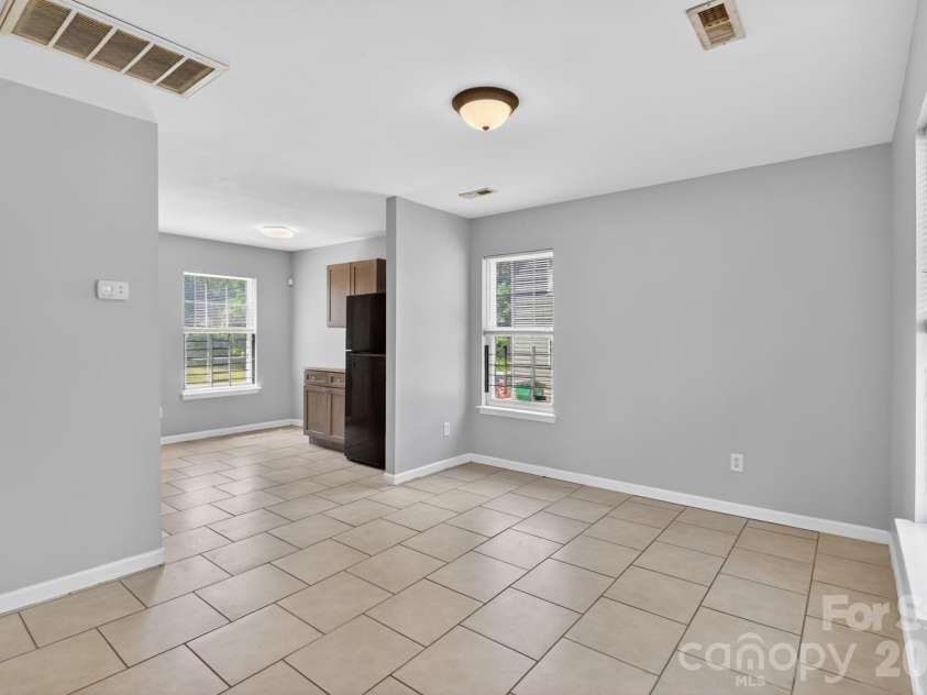 3335 Avalon Avenue, Charlotte, NC 28208.  MLS# CAR4373302, YatesRealty ID 14902. 