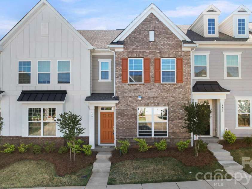 4491 Potters Wheel Drive, Fort Mill, SC 29715.  MLS# CAR4370949, YatesRealty ID 14903. 