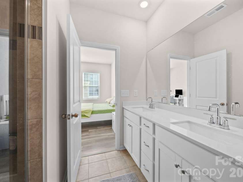 4491 Potters Wheel Drive, Fort Mill, SC 29715.  MLS# CAR4370949, YatesRealty ID 14903. 
