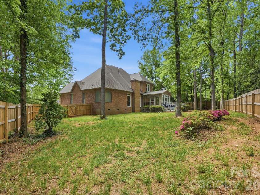 2165 Potpourri Point, Rock Hill, SC 29732.  MLS# CAR4373115, YatesRealty ID 14904. 