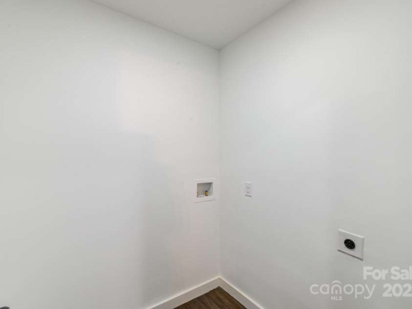 209 Palmer Street, Shelby, NC 28150.  MLS# CAR4226595, YatesRealty ID 14905. 