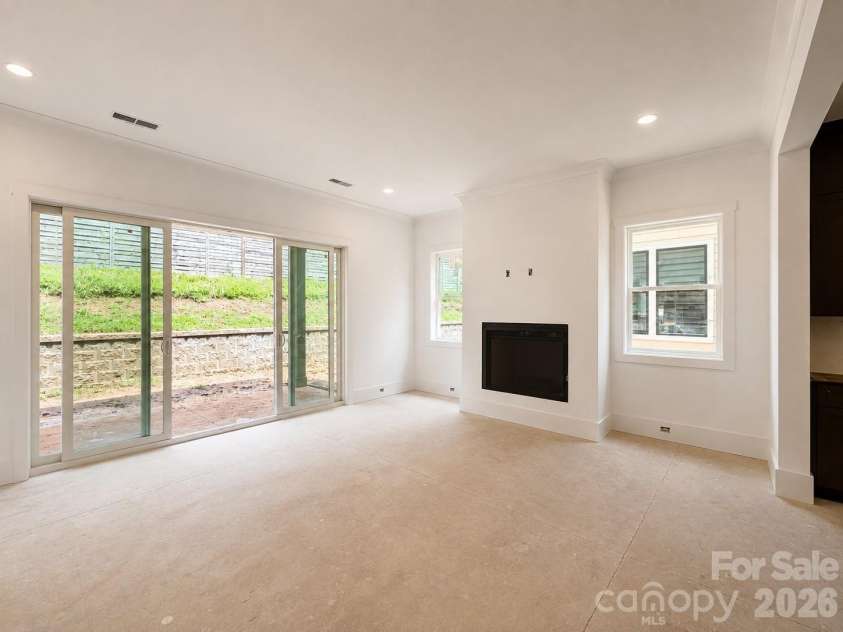 721 28th Street, Charlotte, NC 28205.  MLS# CAR4349786, YatesRealty ID 14906. 