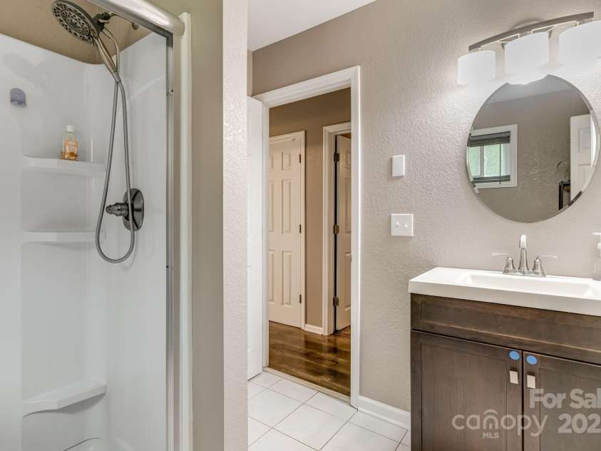 79 Susan Drive, Maggie Valley, NC 28751.  MLS# CAR4305382, YatesRealty ID 14907. 