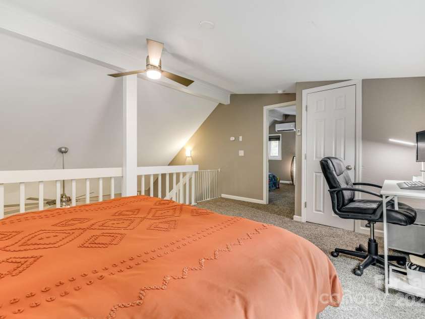 79 Susan Drive, Maggie Valley, NC 28751.  MLS# CAR4305382, YatesRealty ID 14907. 