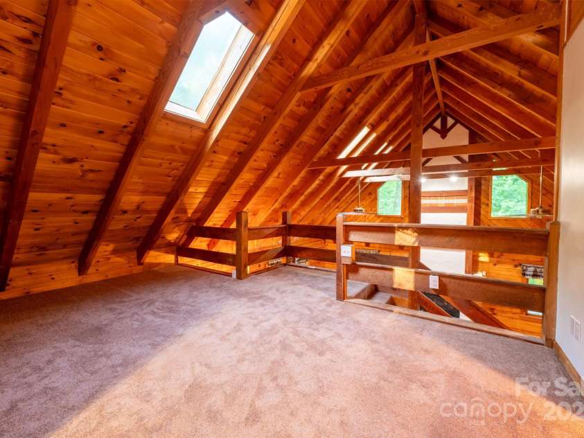 170 Mountain Laurel Lane, Blowing Rock, NC 28605.  MLS# CAR4320025, YatesRealty ID 1491. 