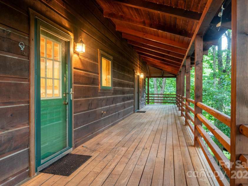 170 Mountain Laurel Lane, Blowing Rock, NC 28605.  MLS# CAR4320025, YatesRealty ID 1491. 