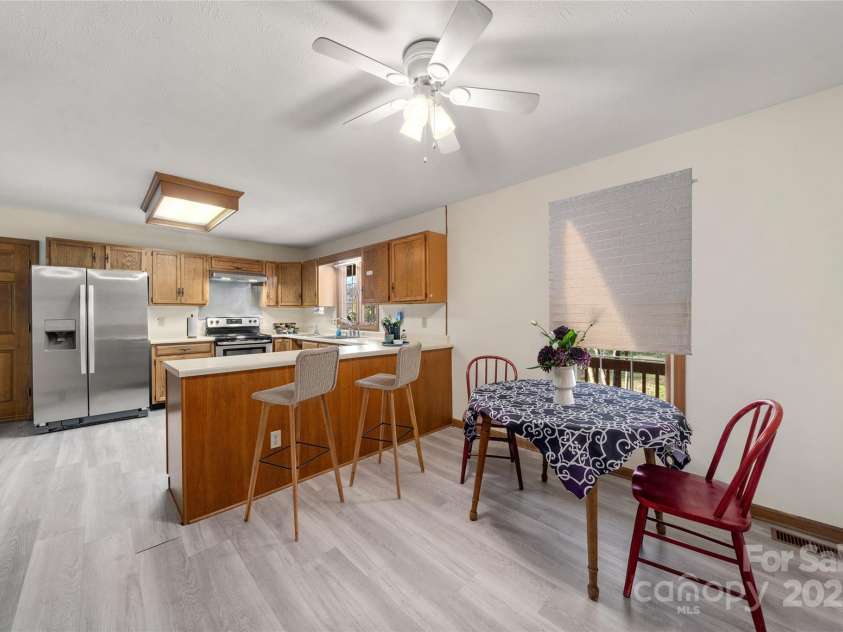 182 Louisiana Avenue, Saluda, NC 28773.  MLS# CAR4226967, YatesRealty ID 1491. 