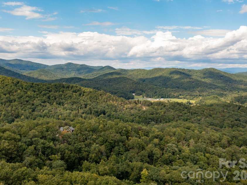 559 Shining Rock Path, Horse Shoe, NC 28742.  MLS# CAR4372540, YatesRealty ID 14910. Rolling Blue Ridge Mountains