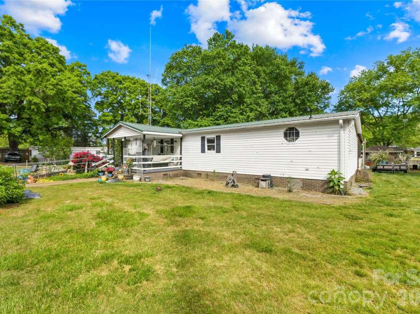 1225 Panther Point Road, Richfield, NC 28137.  MLS# CAR4373780, YatesRealty ID 14911. 