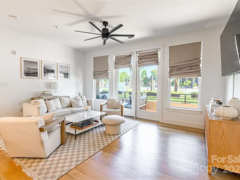 130 Rail Crossing Lane, Charlotte, NC 28209.  MLS# CAR4252780, YatesRealty ID 14911. 