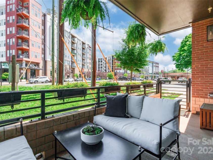 130 Rail Crossing Lane, Charlotte, NC 28209.  MLS# CAR4252780, YatesRealty ID 14911. 