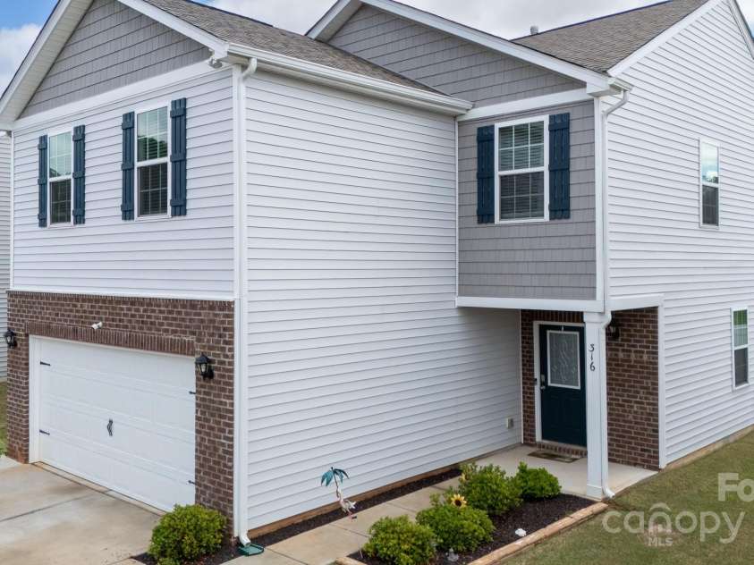 316 Gaines Road, Clover, SC 29710.  MLS# CAR4254643, YatesRealty ID 14912. Covered entrance