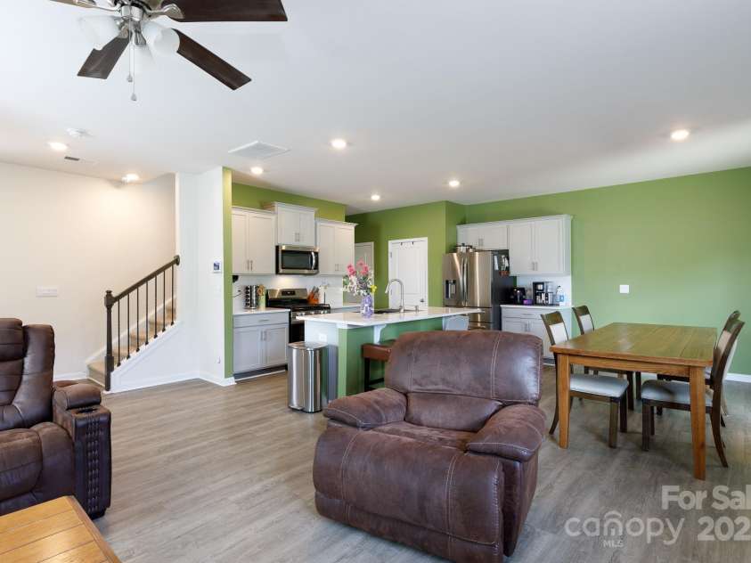 316 Gaines Road, Clover, SC 29710.  MLS# CAR4254643, YatesRealty ID 14912. Huge living space