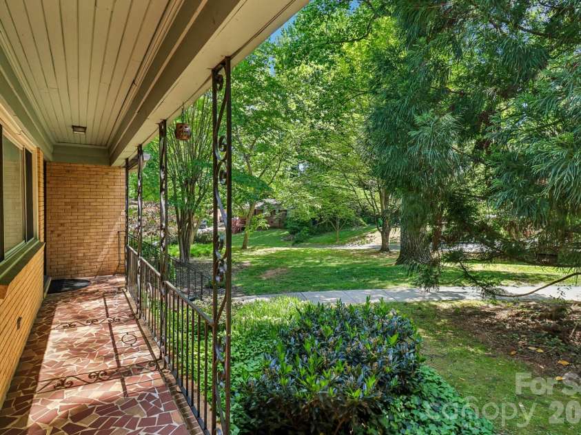 5351 Murrayhill Road, Charlotte, NC 28210.  MLS# CAR4371959, YatesRealty ID 14912. 