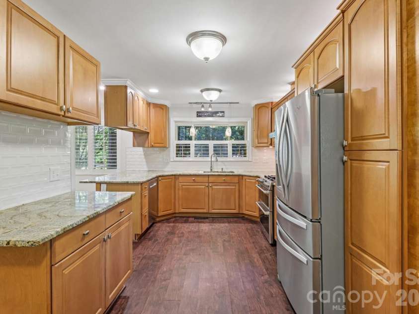 5351 Murrayhill Road, Charlotte, NC 28210.  MLS# CAR4371959, YatesRealty ID 14912. 