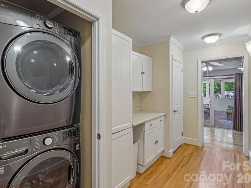 5351 Murrayhill Road, Charlotte, NC 28210.  MLS# CAR4371959, YatesRealty ID 14912. 