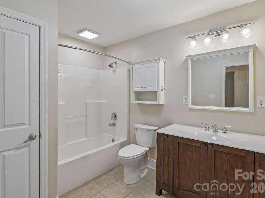 5351 Murrayhill Road, Charlotte, NC 28210.  MLS# CAR4371959, YatesRealty ID 14912. 