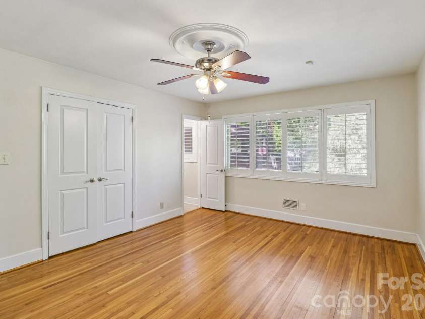 5351 Murrayhill Road, Charlotte, NC 28210.  MLS# CAR4371959, YatesRealty ID 14912. 