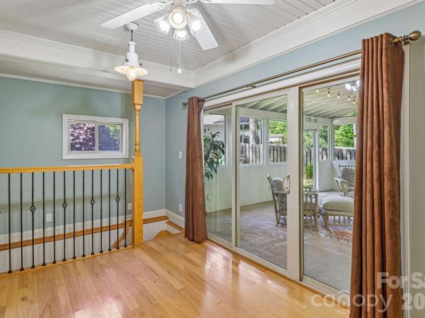 5351 Murrayhill Road, Charlotte, NC 28210.  MLS# CAR4371959, YatesRealty ID 14912. 