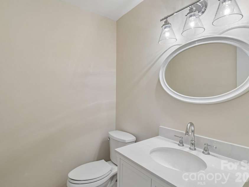 5351 Murrayhill Road, Charlotte, NC 28210.  MLS# CAR4371959, YatesRealty ID 14912. 