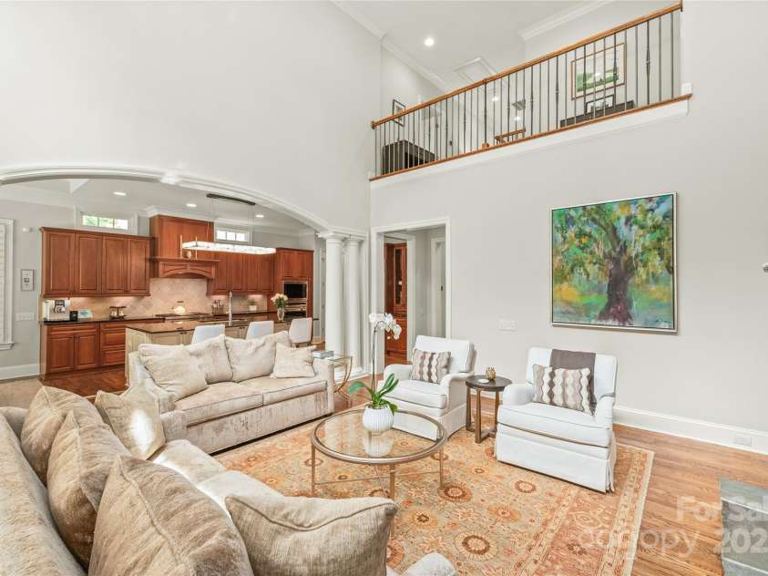 6831 Conservatory Lane, Charlotte, NC 28210.  MLS# CAR4256821, YatesRealty ID 14913. 