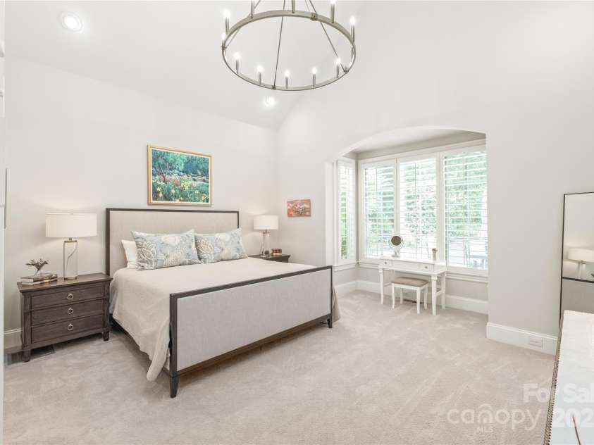 6831 Conservatory Lane, Charlotte, NC 28210.  MLS# CAR4256821, YatesRealty ID 14913. 