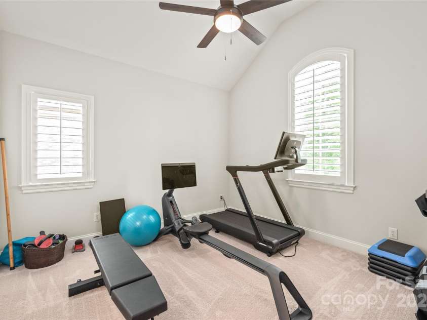 6831 Conservatory Lane, Charlotte, NC 28210.  MLS# CAR4256821, YatesRealty ID 14913. 
