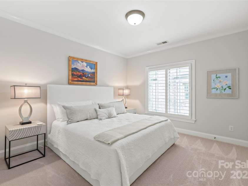 6831 Conservatory Lane, Charlotte, NC 28210.  MLS# CAR4256821, YatesRealty ID 14913. 