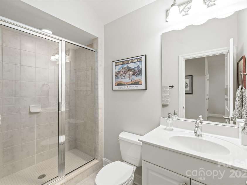 6831 Conservatory Lane, Charlotte, NC 28210.  MLS# CAR4256821, YatesRealty ID 14913. 