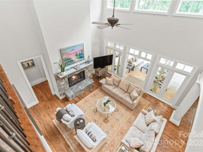 6831 Conservatory Lane, Charlotte, NC 28210.  MLS# CAR4256821, YatesRealty ID 14913. 