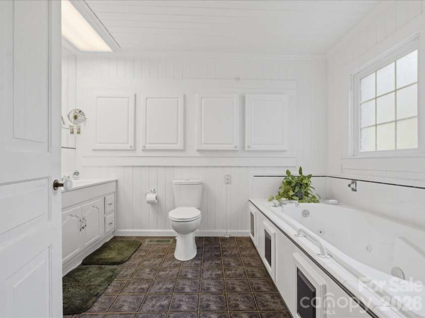 4960 York Highway, Rock Hill, SC 29732.  MLS# CAR4372455, YatesRealty ID 14914. 