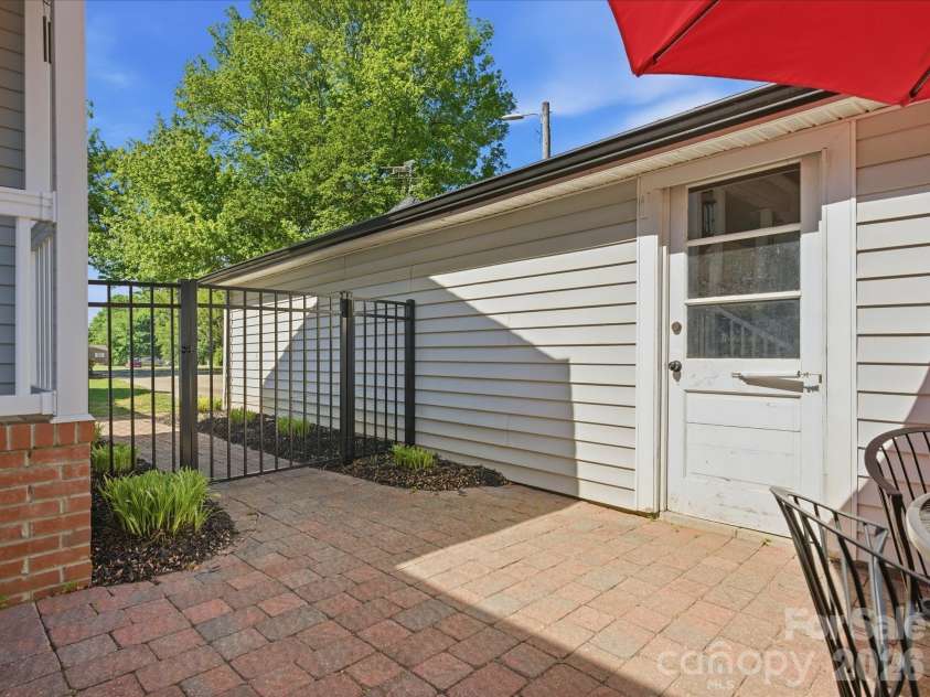 4960 York Highway, Rock Hill, SC 29732.  MLS# CAR4372455, YatesRealty ID 14914. 