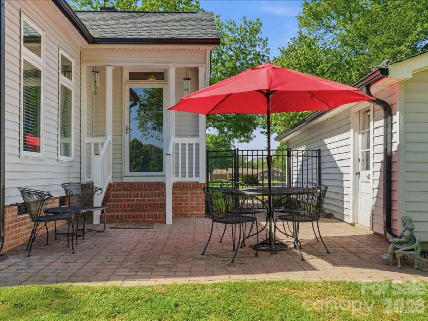 4960 York Highway, Rock Hill, SC 29732.  MLS# CAR4372455, YatesRealty ID 14914. 