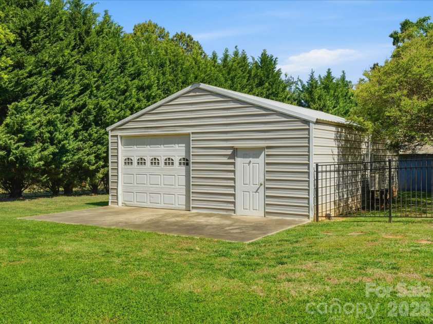4960 York Highway, Rock Hill, SC 29732.  MLS# CAR4372455, YatesRealty ID 14914. 