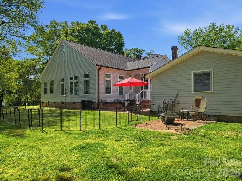 4960 York Highway, Rock Hill, SC 29732.  MLS# CAR4372455, YatesRealty ID 14914. 