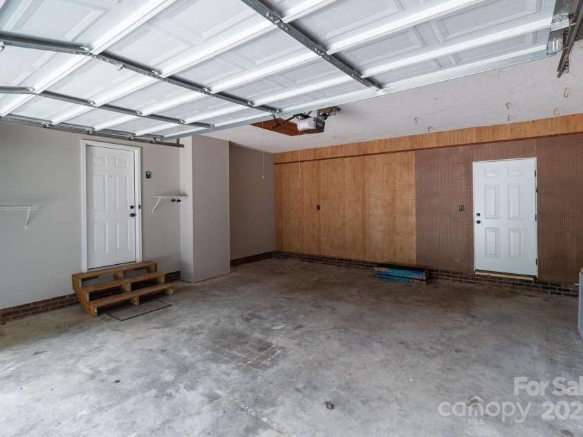 219 Proctor Drive, Salisbury, NC 28147.  MLS# CAR4259804, YatesRealty ID 14915. Even the garage is neat as a pin!