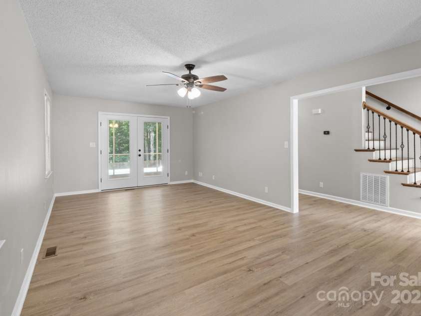 219 Proctor Drive, Salisbury, NC 28147.  MLS# CAR4259804, YatesRealty ID 14915. Living room