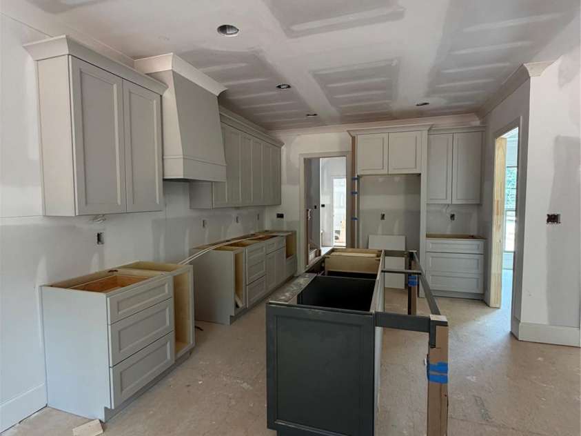 5977 Tipperary Drive, Denver, NC 28037.  MLS# CAR4373483, YatesRealty ID 14916. 