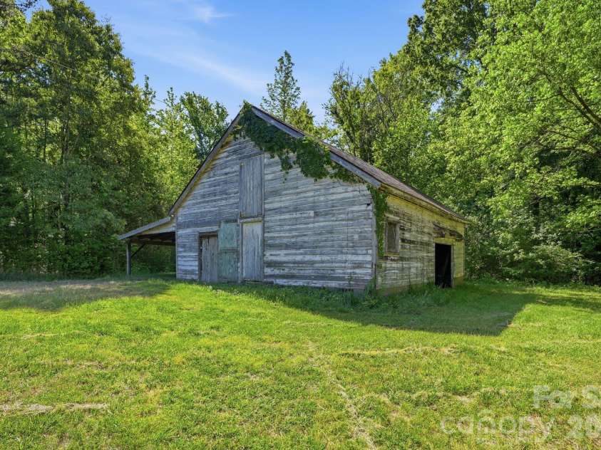 2275 River Road, Richfield, NC 28137.  MLS# CAR4370774, YatesRealty ID 14918. 